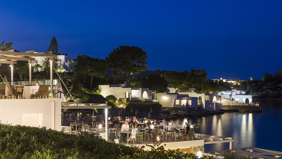 Minos Beach Art Hotel